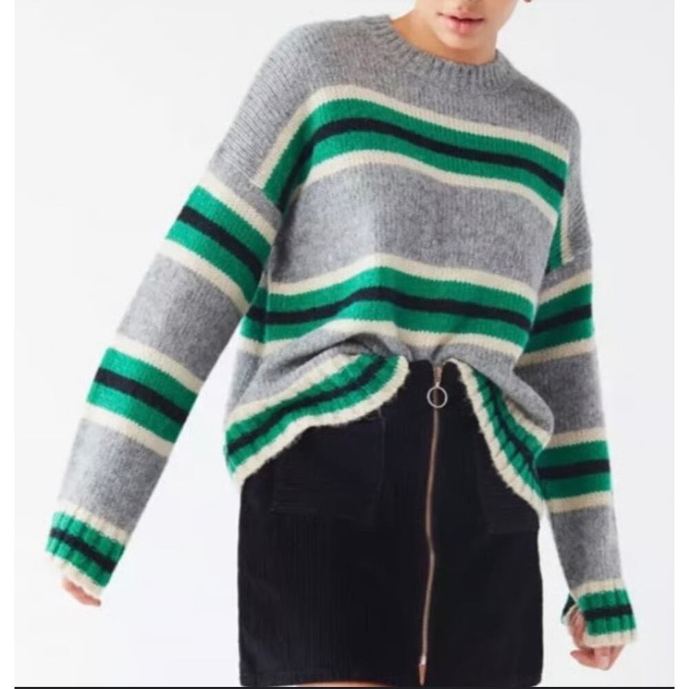 Urban Outfitters Striped Boyfriend Sweater in Gray/Green Size XS